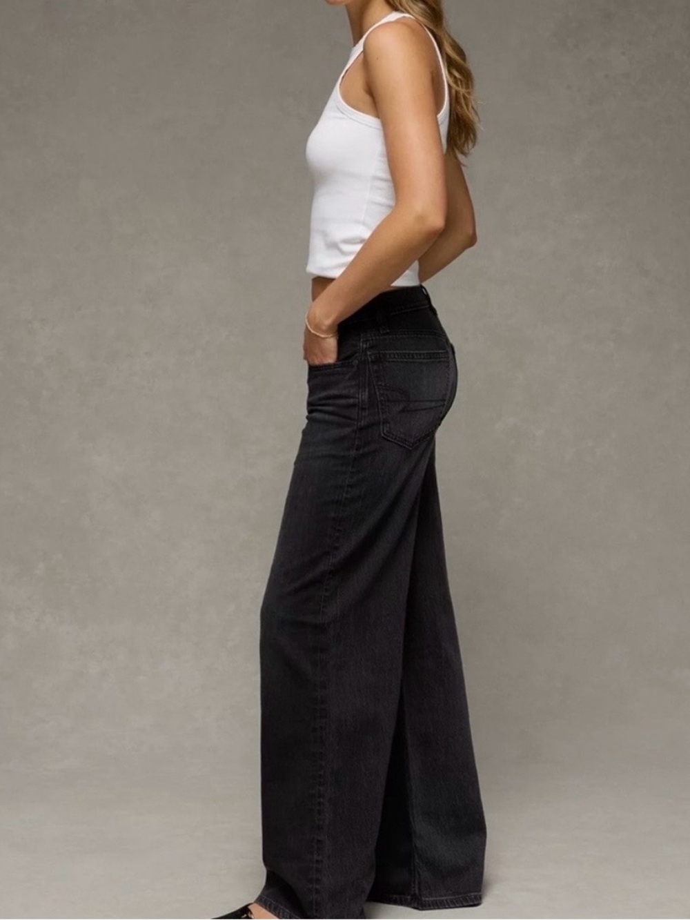 AE Dreamy Drape strigid slouchy low rise Wide Leg Jeans Black Women size 0